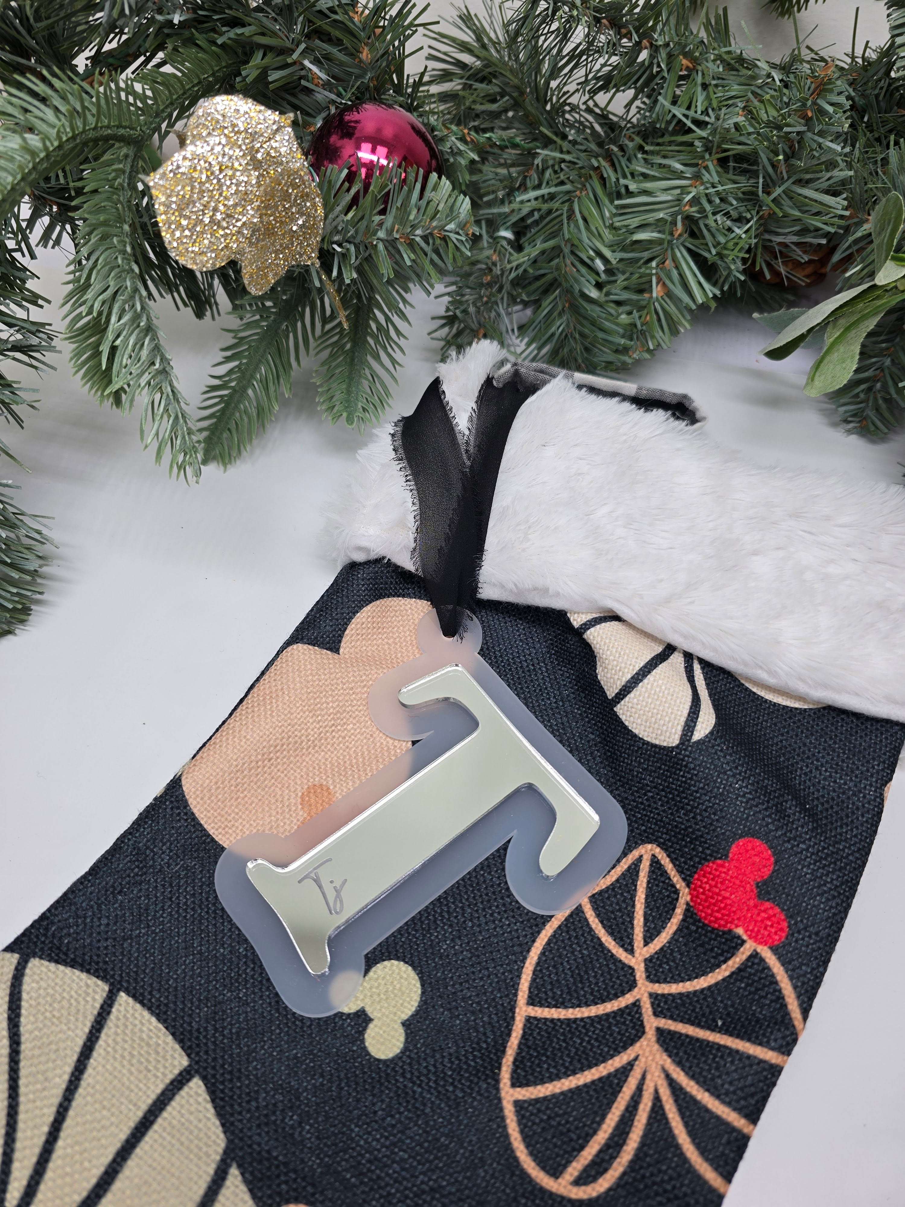 CUSTOM LETTER CUTOUT