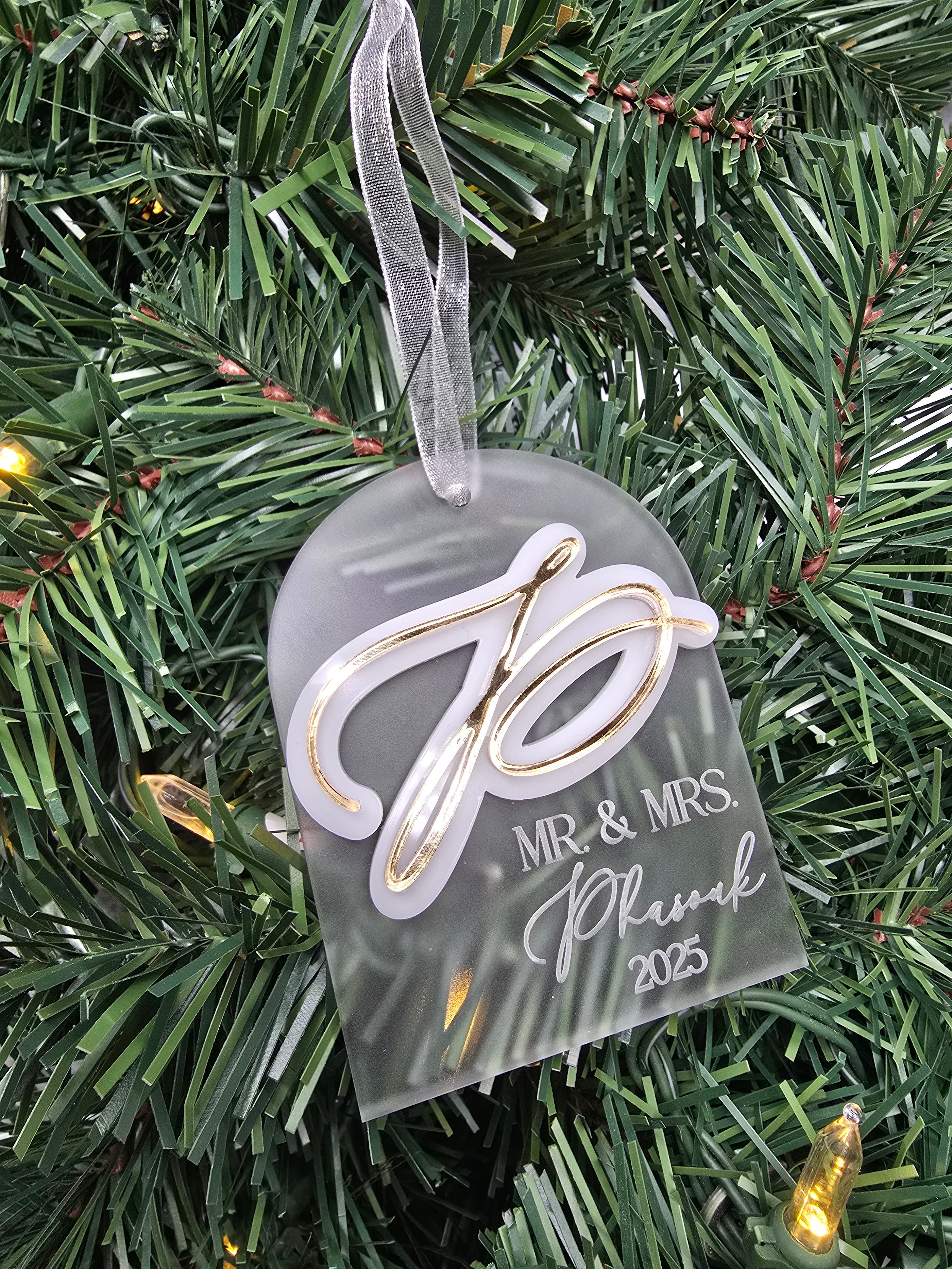 CUSTOM MR. & MRS. ORNAMENT