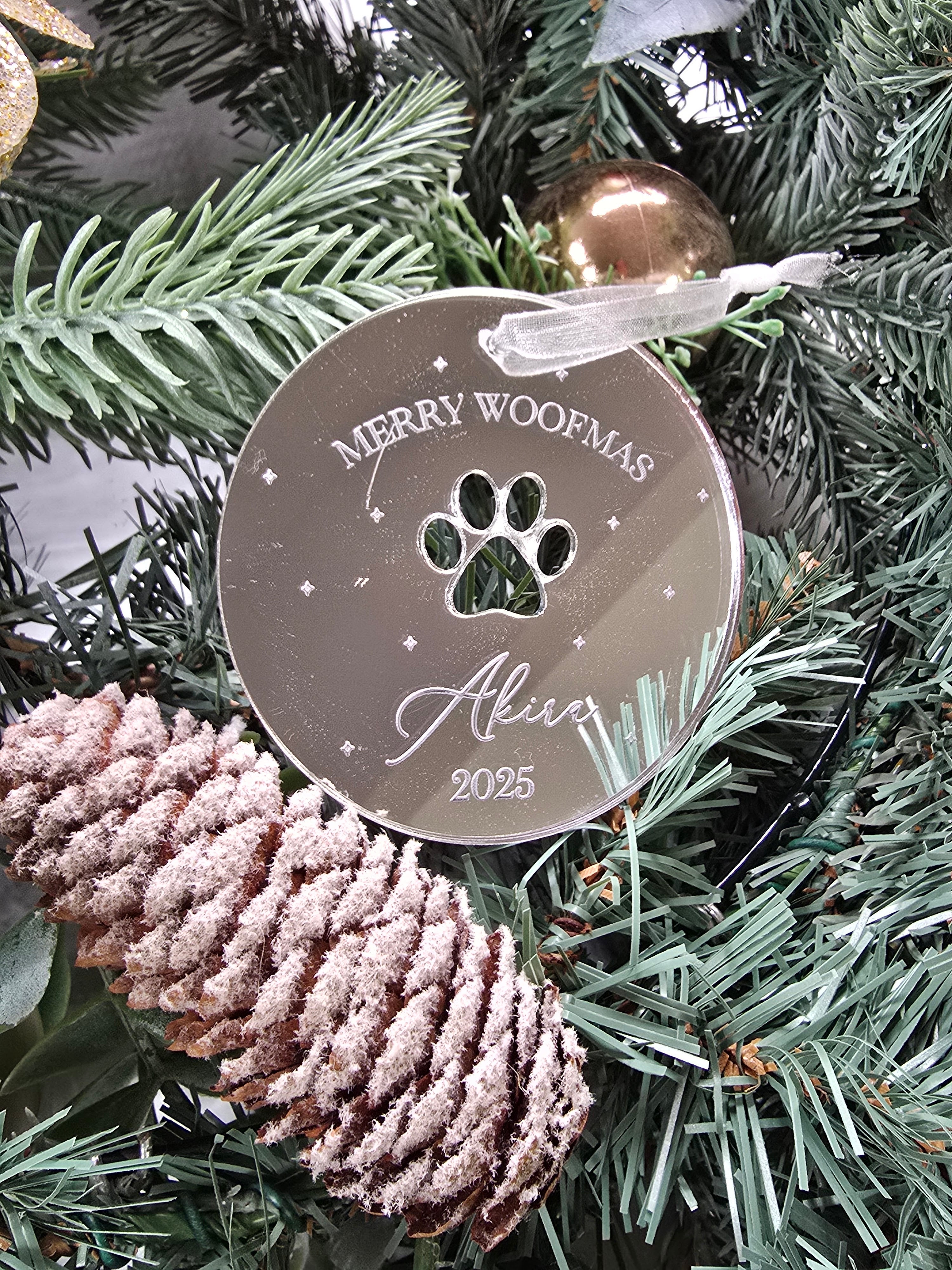 CUSTOM ROUND ORNAMENT