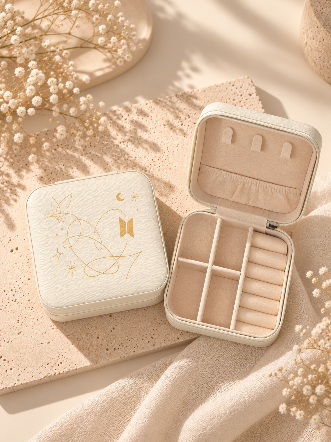 OT7 LOVE YOURSELF JEWELRY BOX