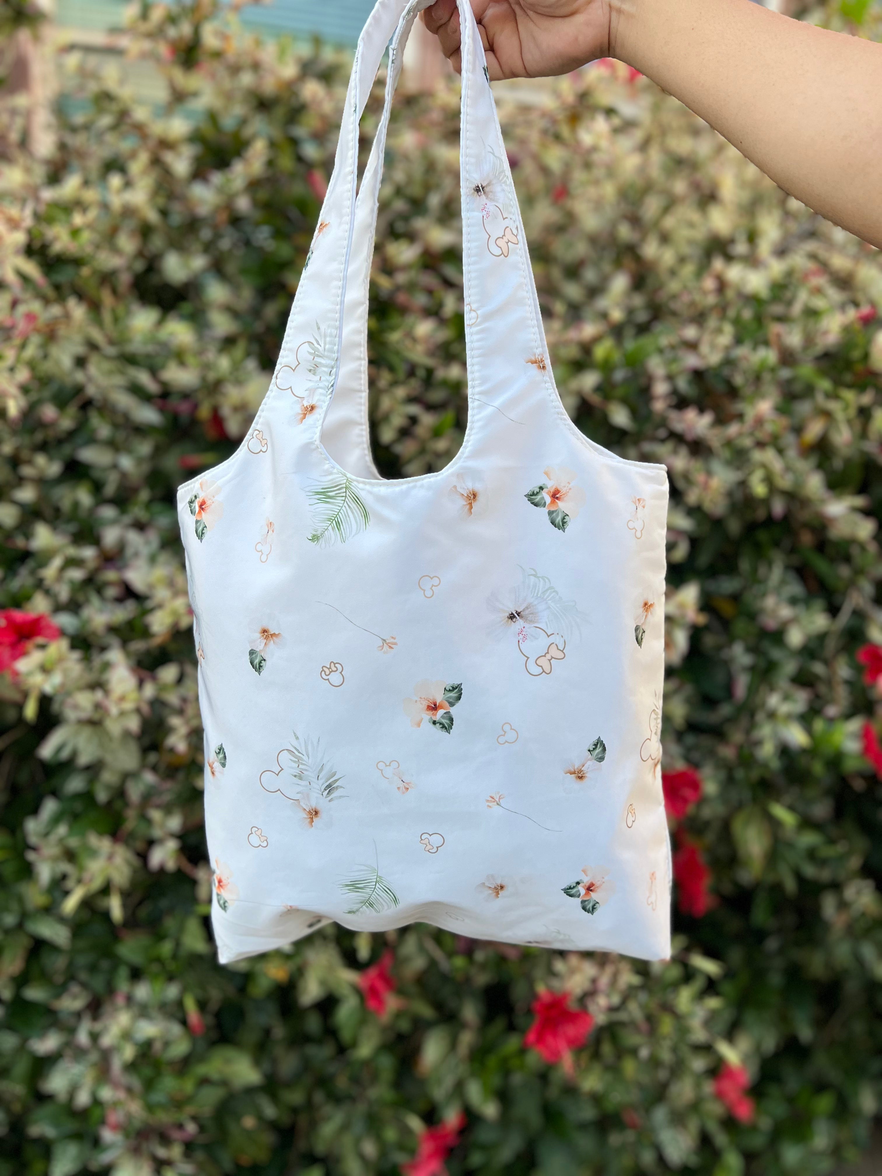 SHOULDER TOTE