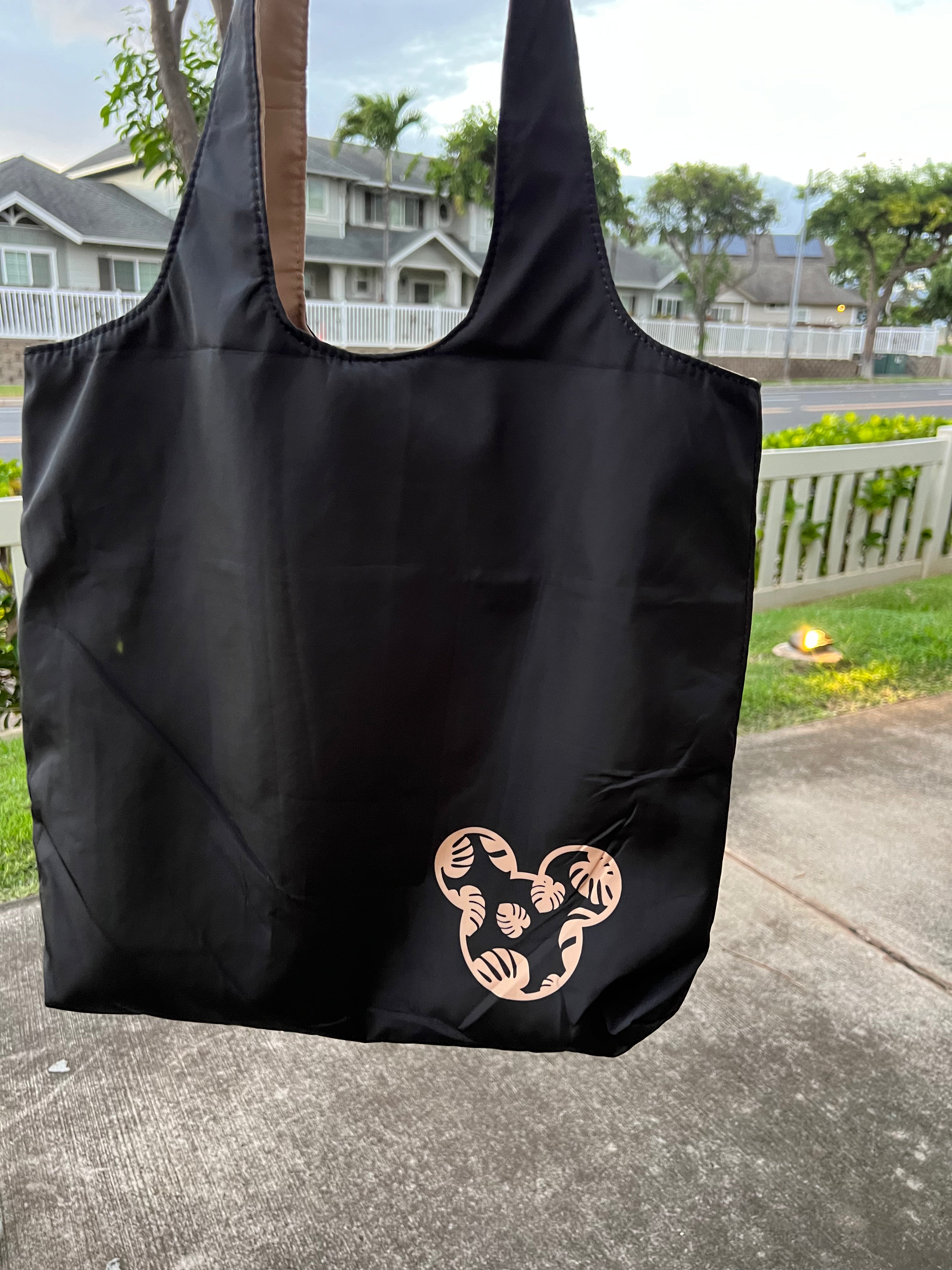 SHOULDER TOTE